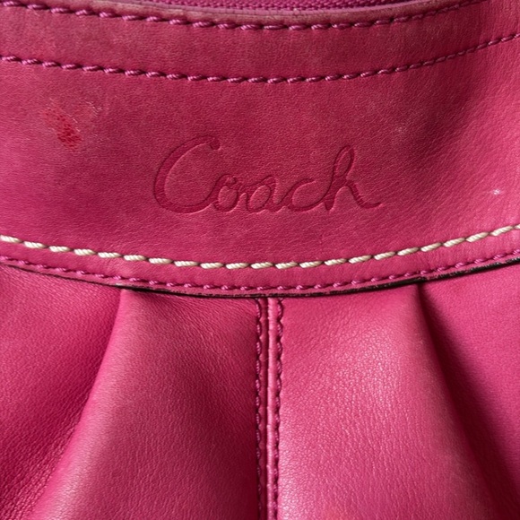 Coach Soho pleated hobo bag shoulder bag Crescent shaped leather pink vintage - Picture 3 of 17